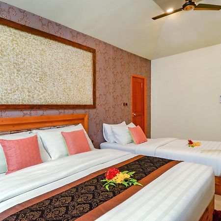 Maladiwa Beach & Spa остров Маафуши Екстериор снимка