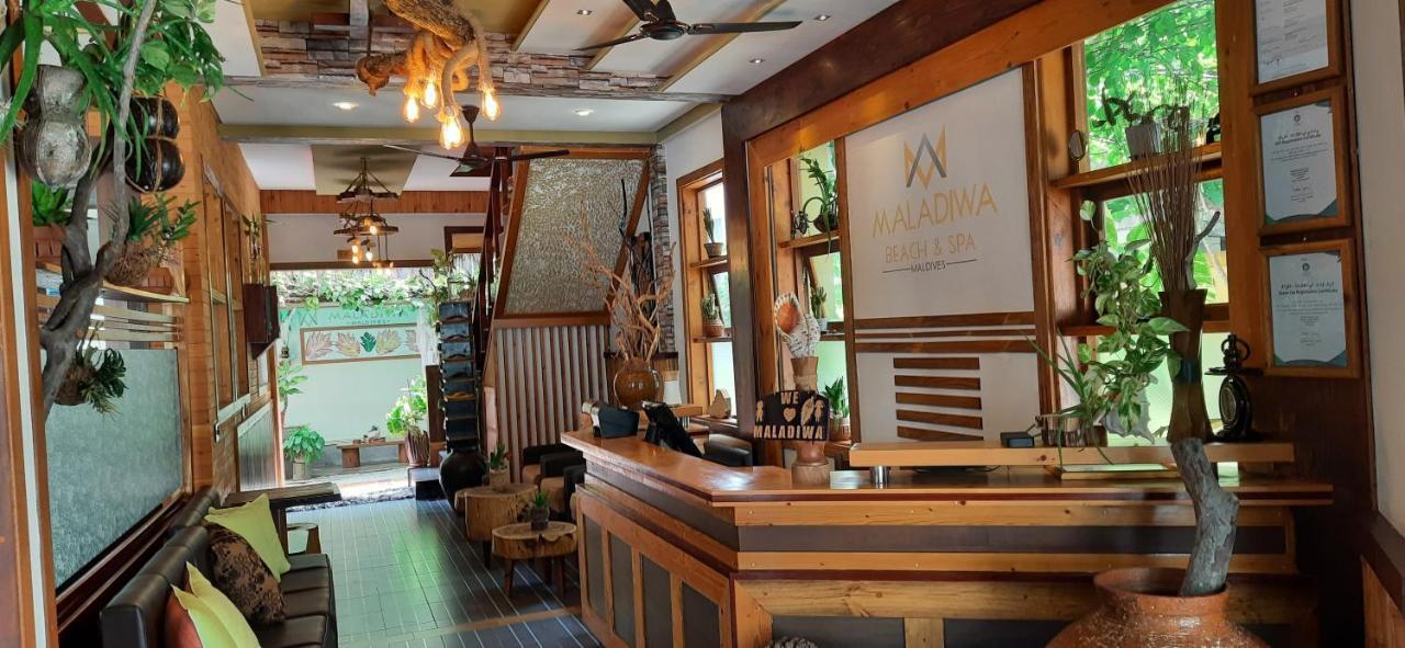 Maladiwa Beach & Spa остров Маафуши Екстериор снимка